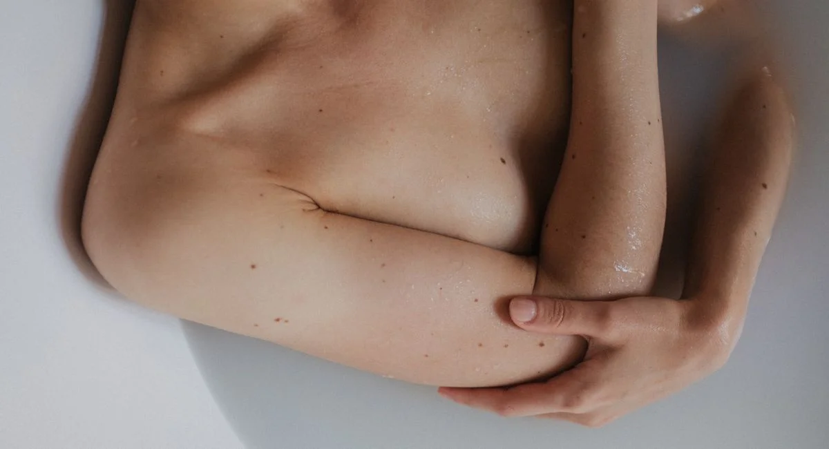 Trouver le gel lubrifiant hydratant vaginal adapté pour soulager la sécheresse intime et optimiser le confort